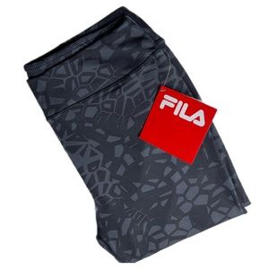 🆕 FILA Geometric Print Stretchy Capri Leggings